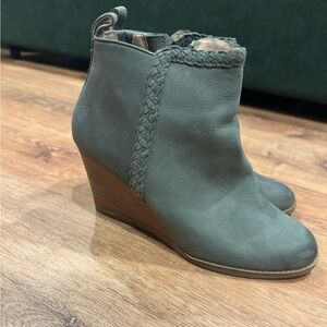 Women's gray Green Wedge Ankle Boots Suede 8